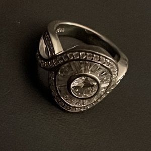 🔥Sparkling CZ Sterling Silver Ring stamped 925 🟣 final price no offers please